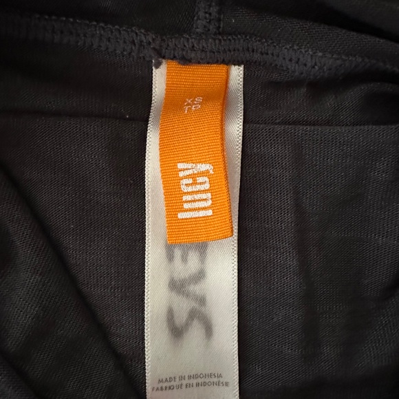 Multi-way Sleeveless Top - Picture 6 of 10